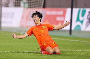 博主：16岁袁博涵完成中甲首秀，2010年龄段职业联赛第一人