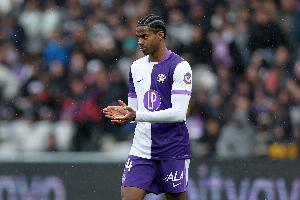 队报：桑德兰总价3300万欧报价梅塔利被拒绝，图卢兹要价3500万欧