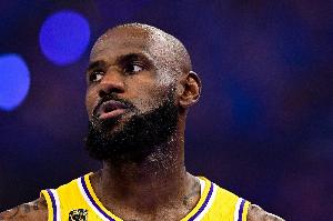 美记称老詹从未主动申请交易？媒体人：1+1合同约等于一年一签